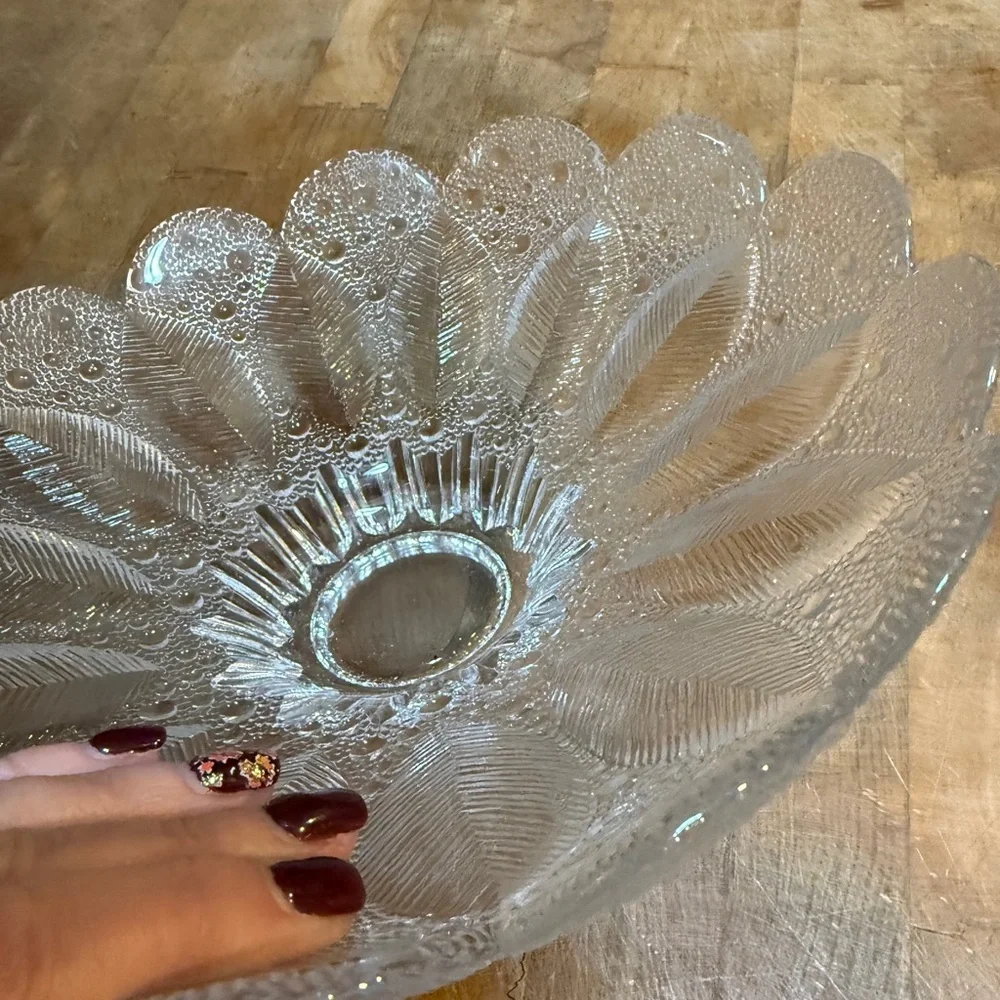 Vintage MCM E. Germany Lausitzer Dew Drop and Leaf Clear Glass Decorative Bowl